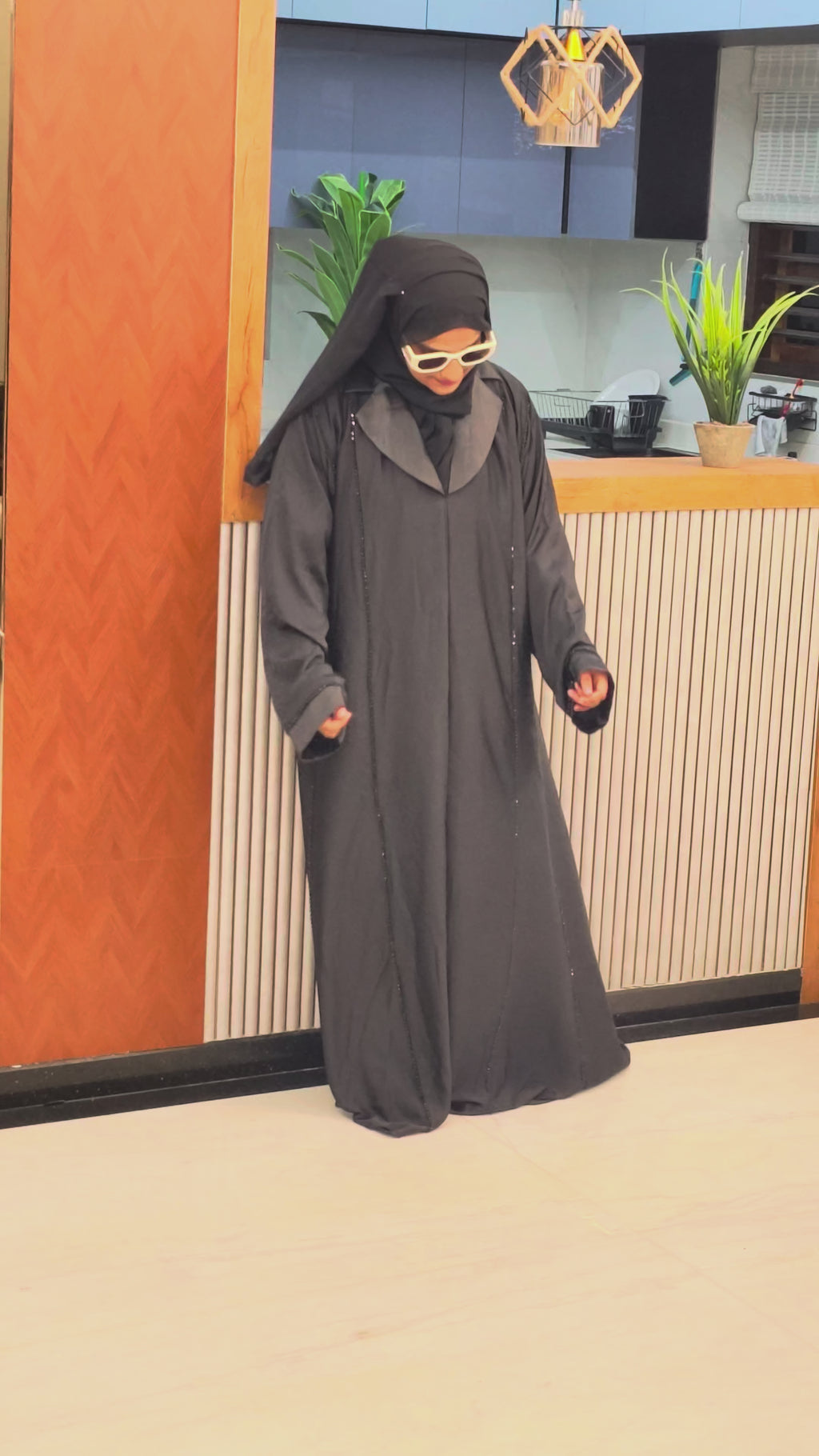 Luxury Oval Lapel Abaya