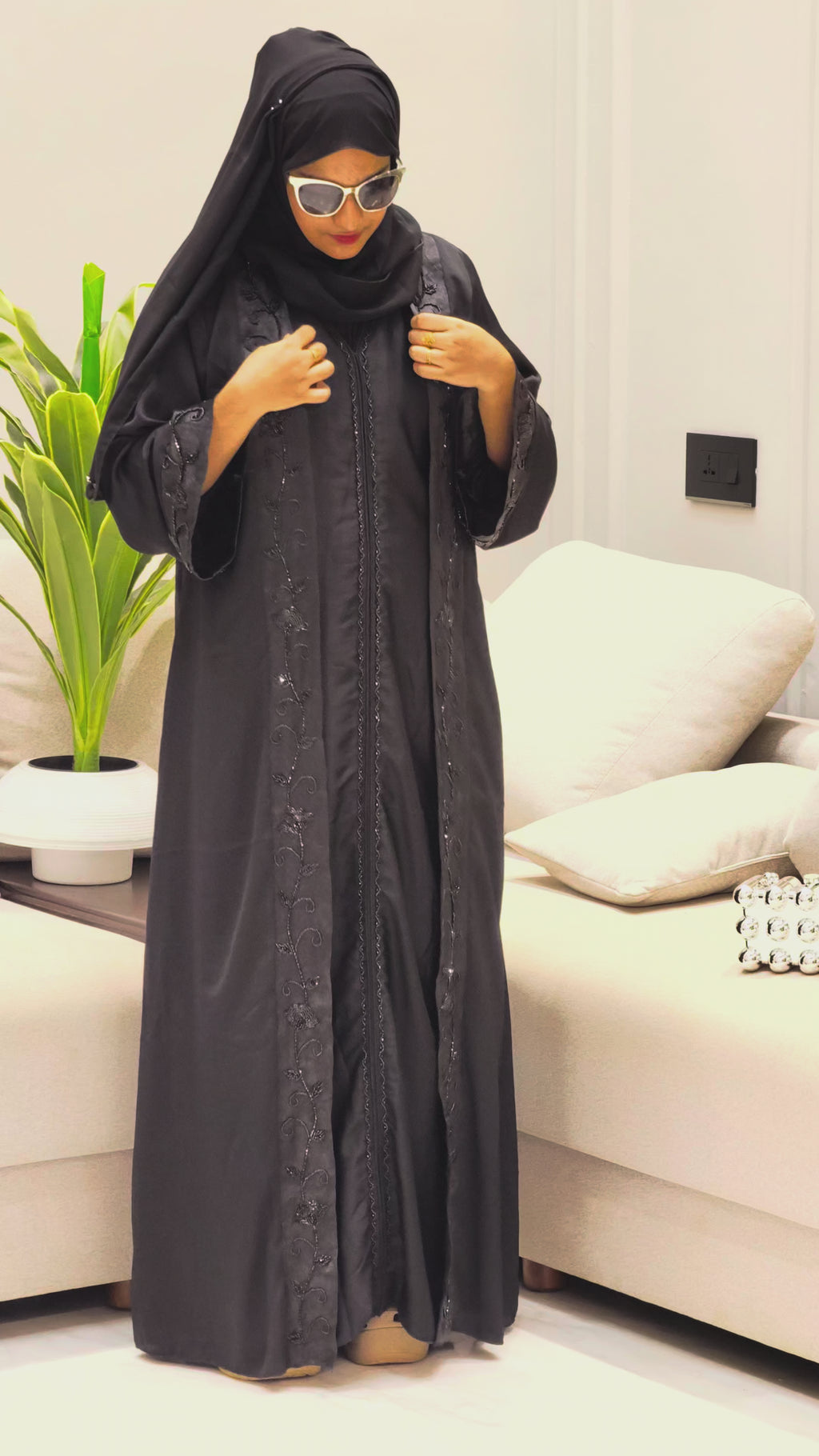 Black Designer Wear Stone Work Embroidery Abaya