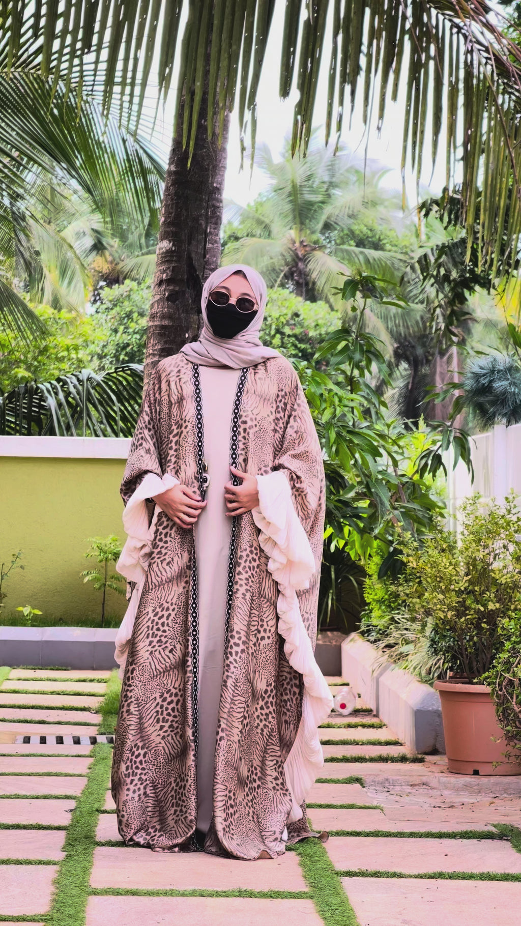 Cheetah Print Designer Abaya – Gold Fish Inspired Luxury
