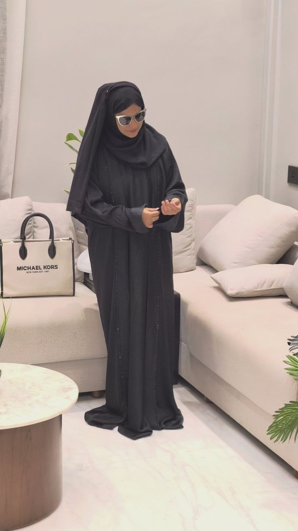 Simple & Elegant Stone Work Abaya