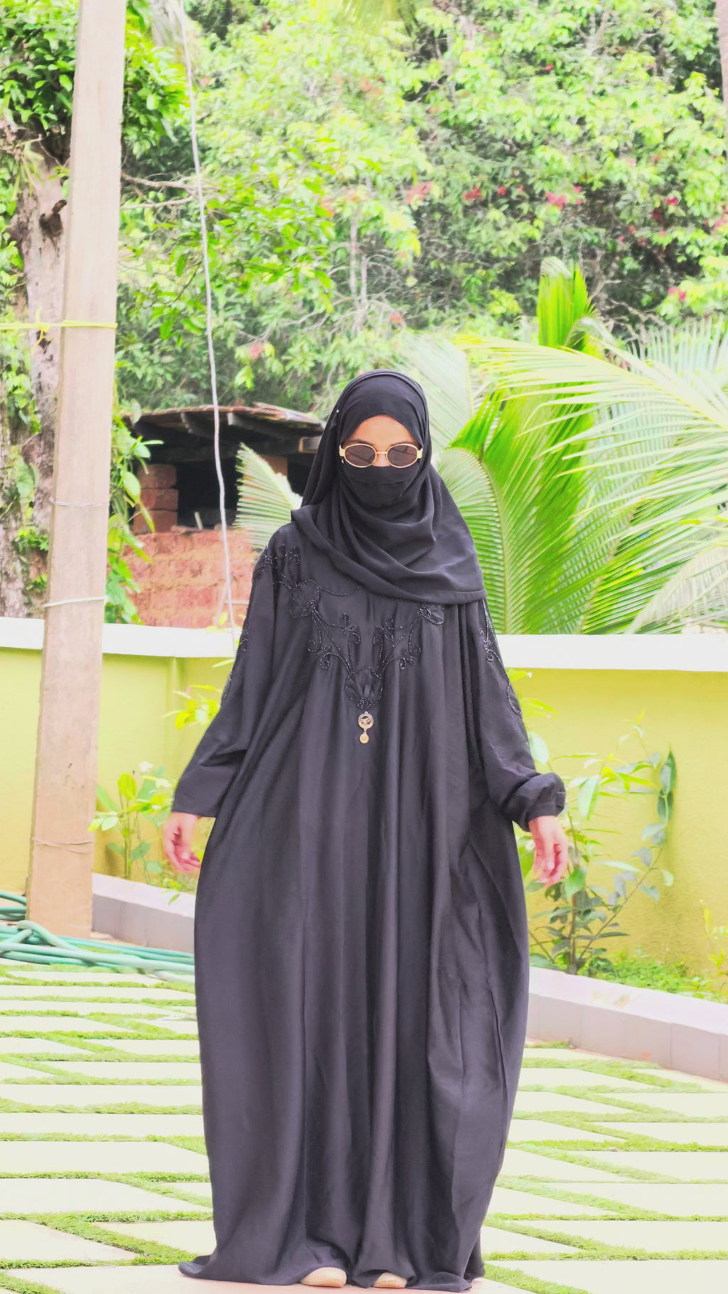 Premium Elegant Stone Work Abaya