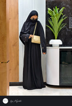 Decent & Elegant 3 Buttons Abaya