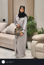 Lapel Abaya – Elegant Everyday Modesty for College Girls