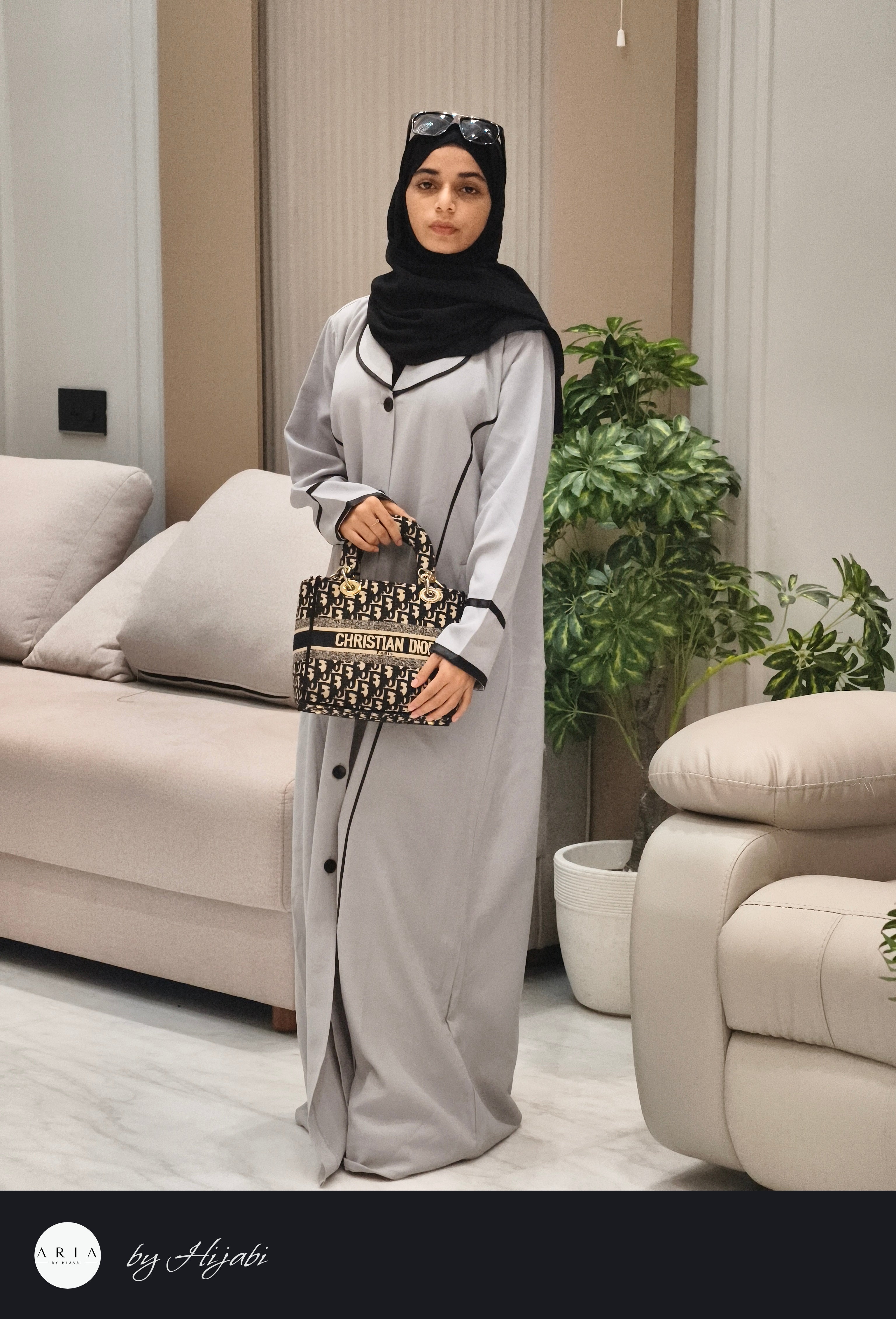 Lapel Abaya – Elegant Everyday Modesty for College Girls