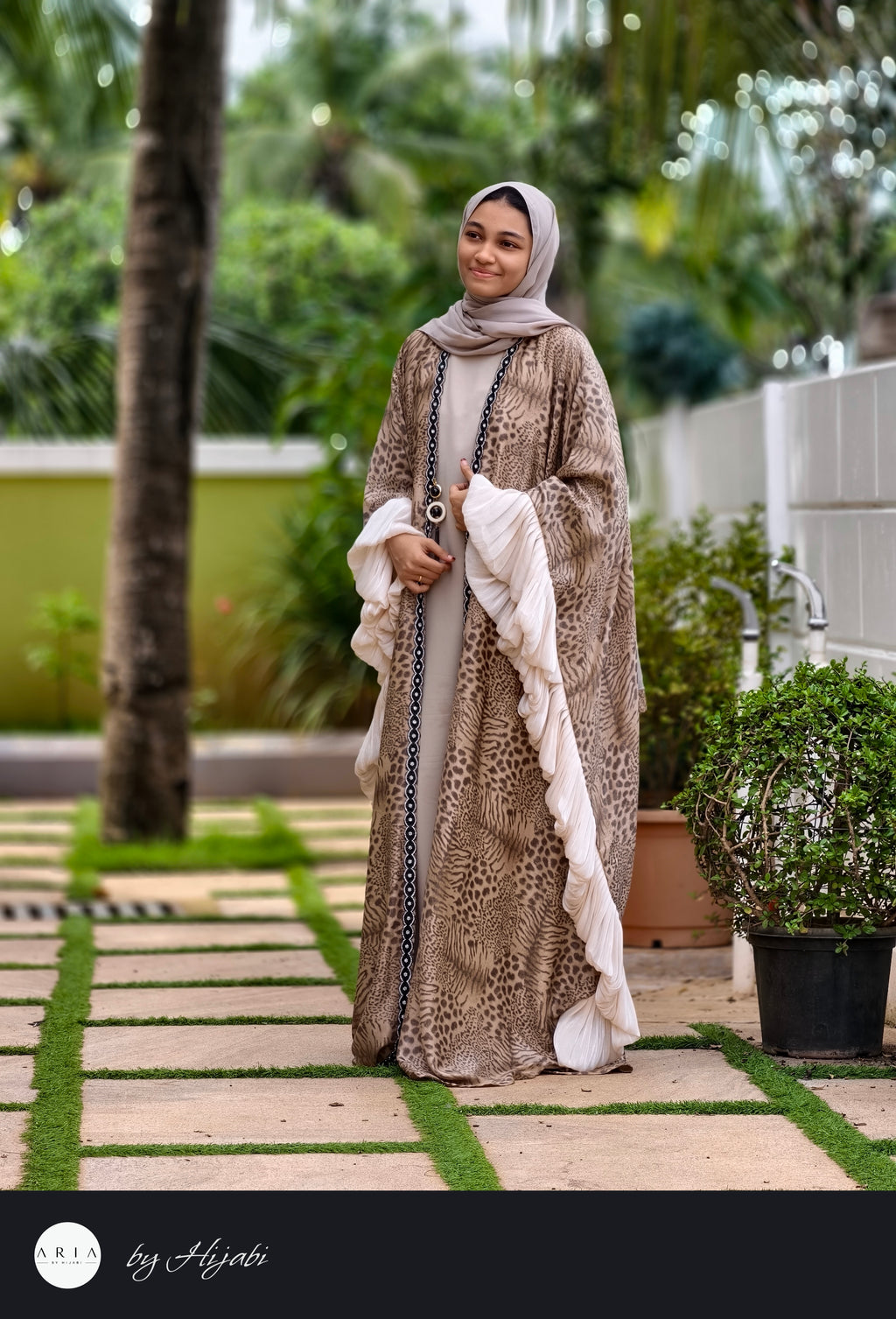Cheetah Print Designer Abaya – Gold Fish Inspired Luxury