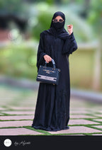 Designer Wear Stone Work Abaya