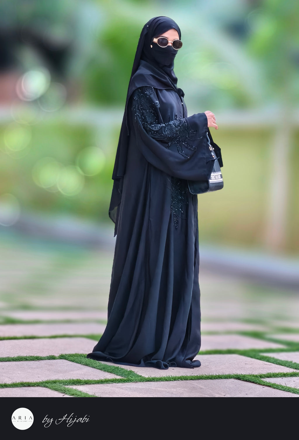 Designer Wear Stone Work Abaya