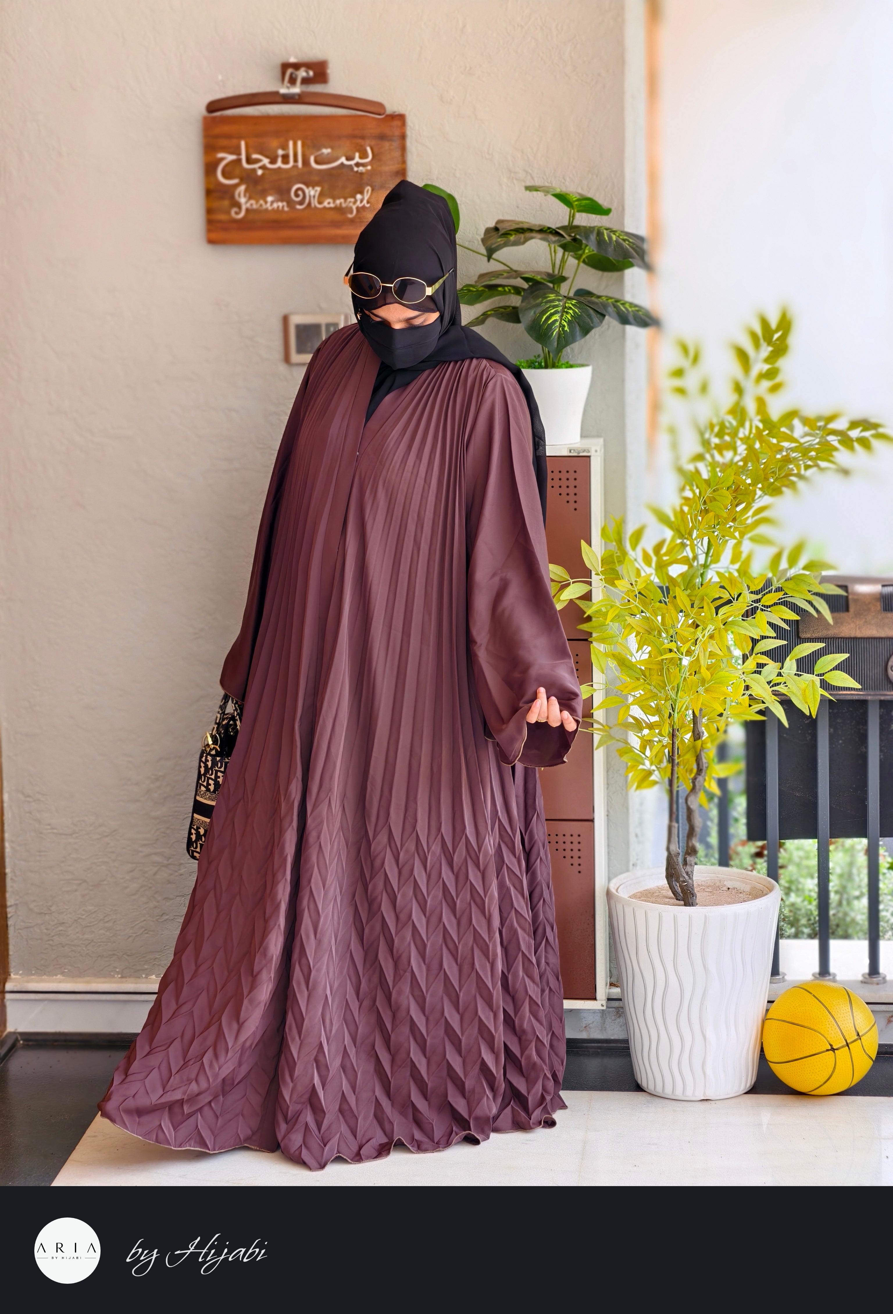 Elegant BROWN 🟤 Frilled Designer Wear Abaya